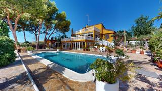 Chalet en Pea de las guilas. Unica y exclusiva vivienda