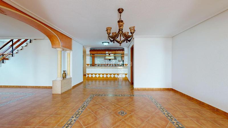 Foto 4a1fa5f7-5200-4123-8691-054c3bc46b22. Chalet con riscaldamento parcheggio piscina in Peña de las Águilas Elche / Elx