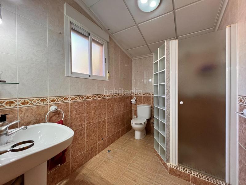 Foto d72f0f3c-1447-4aff-b913-12c3d0e2bbb5. Chalet con riscaldamento parcheggio piscina in Peña de las Águilas Elche / Elx