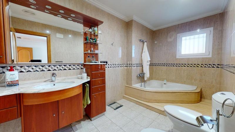 Foto 8370bf9e-d8a9-4db9-a474-adb5942bf312. Chalet with heating parking pool in Perleta - Maitino Elche / Elx