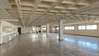 Miete Fabrikhalle in San Crispín. Nave industrial alquiler zona carrús