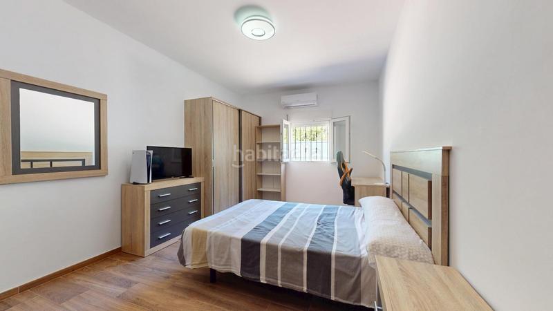 Foto 380b1f3b-2ed5-4f6c-85b4-8028b963ba86. Chalet avec parking dans Jubalcoi Elche / Elx