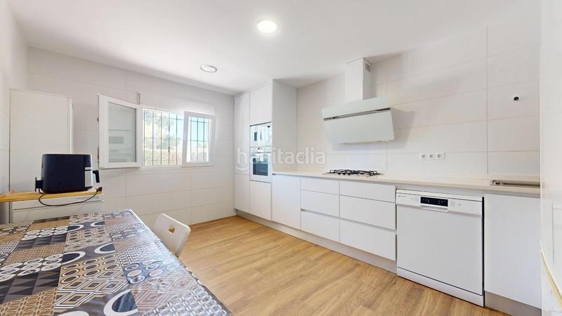 Foto 4da9d5d5-5d3d-4505-93d2-e4ef5d06262a. Chalet avec parking dans Jubalcoi Elche / Elx