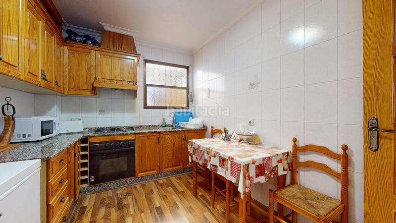 Foto 4b078255-7238-47f0-997d-8b3e69c758c7. Chalet avec chauffage parking piscine dans Perleta - Maitino Elche / Elx