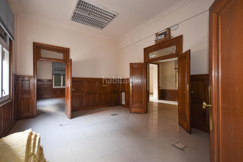 Foto 80ae5082-d3ec-4d62-b779-592af6594636. Lloguer local comercial a carrer de la rutlla 2 a Terrassa