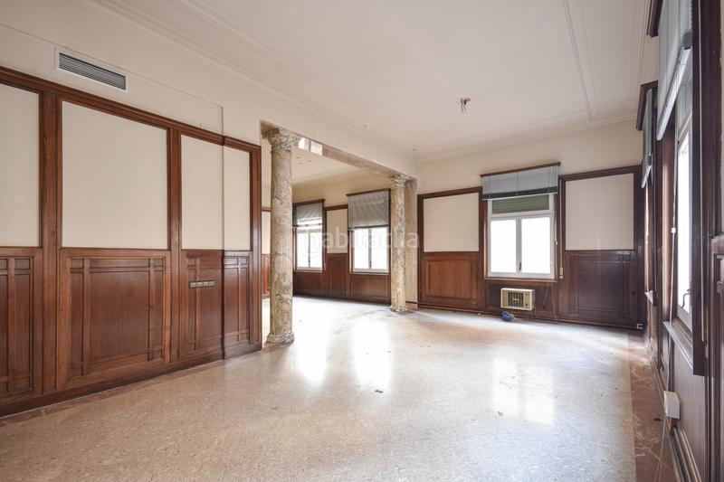 Foto 9e47a9d3-f493-4376-842e-ede50716b4db. Lloguer local comercial a carrer de la rutlla 2 a Terrassa