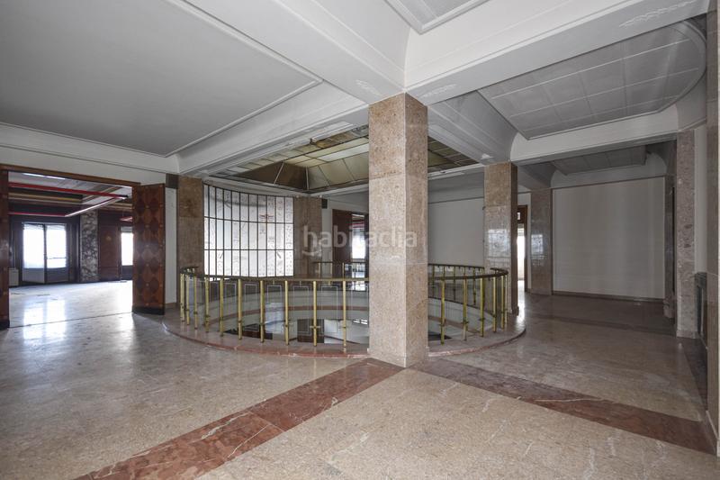 Foto b9c21453-22f3-467e-b5f0-8e0d1df5bf6e. Lloguer local comercial a carrer de la rutlla 2 a Terrassa