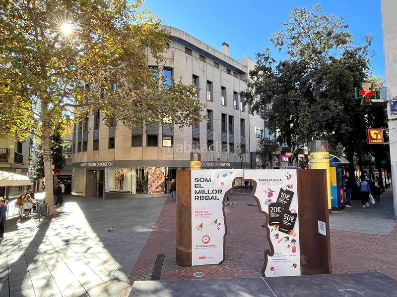 Foto a385e051-2718-41f2-b81d-379efbb10881. Miete geschäftsraum in carrer de la rutlla 2 in Barri del Centre Terrassa