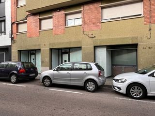 Local Comercial a Calle de Nemesi Valls 55