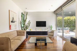 Casa  Fonolleda. Amplia casa familiar en vallvidrera donde la vida de la ciudad s