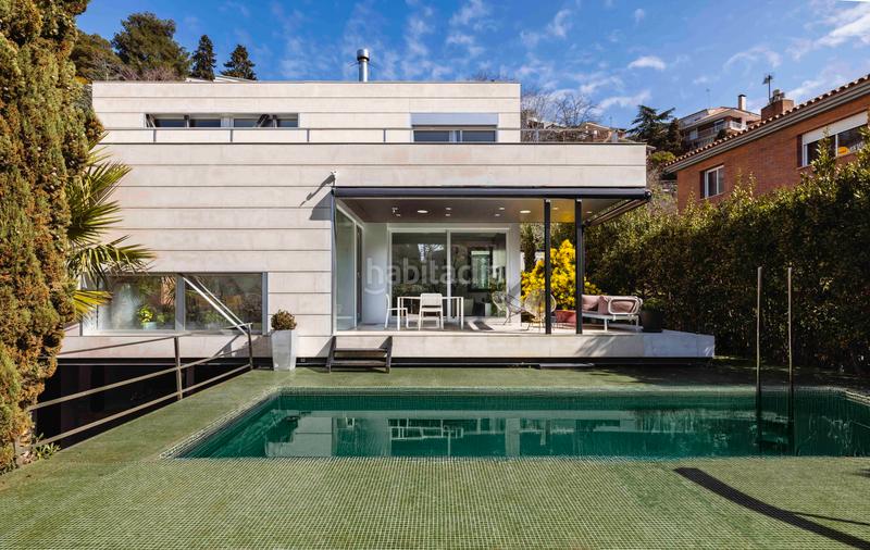 Foto 42cc6d9f-3afa-4785-81c6-f99681c533e4. Casa amb calefacció aparcament piscina a Vallvidrera - Tibidabo - Les Planes Barcelona