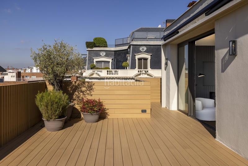 Foto 4a747f24-35c3-4c42-805a-e573946bb203. Ático excepcional ático reformado con terraza panorámica en turó park en Barcelona