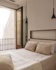 Appartamento  Carrer del rosselló. Casa luminosa de 4 dormitorios con cocina abierta.