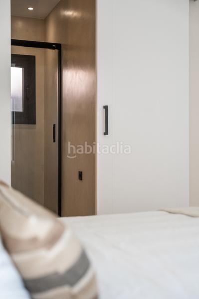 Foto c17895a3-031c-4a37-b67d-fe37abcc3faa. Appartamento con piscina in Sants Barcelona