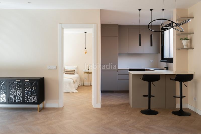 Foto c189913c-5afa-49aa-bcee-2499c4a0f562. Appartamento con piscina in Sants Barcelona