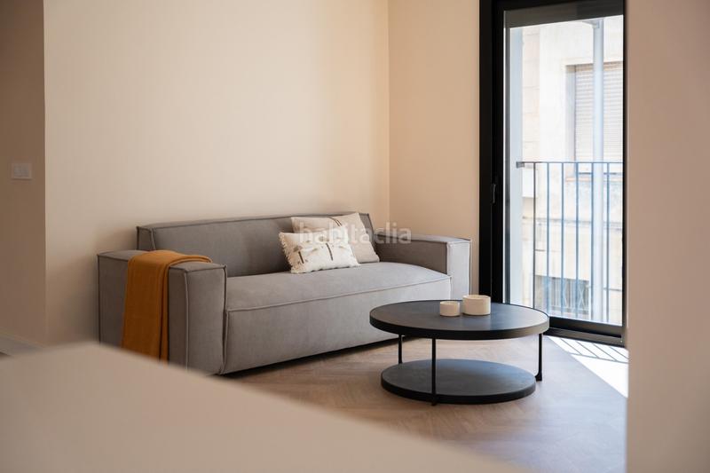 Foto d4b9c435-ef21-43cd-bc6f-026756f578fa. Appartamento con piscina in Sants Barcelona