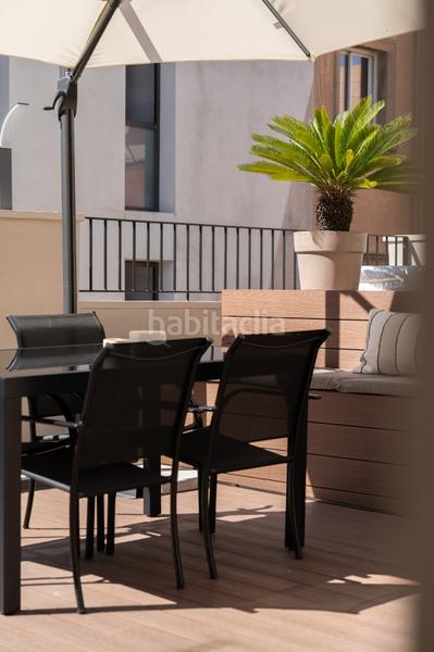 Foto dfd18fa3-665e-46f4-a50b-ad1ddd6526ba. Appartamento con piscina in Sants Barcelona