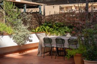 Appartement  Carrer de viladomat. Elegante piso con terraza privada en sant antoni, barcelona