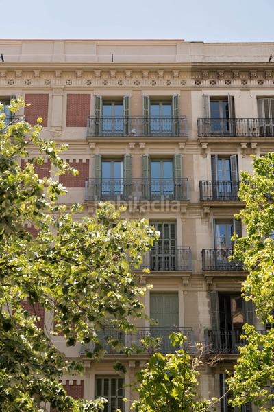 Foto b0512e33-43ce-4fd4-b906-64ab6ebad9e3. Ático  con terraza privada, vida refinada en una de las mejores zonas de la ciudad en Barcelona