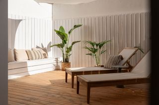 Piso  Carrer de casanova 64. Piso principal totalmente reformado con terraza privada de 25m y