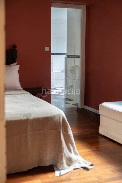 Foto f24abf6c-c20e-4917-b50a-034c5d0da884. Casa amb aparcament a Vallvidrera - Tibidabo - Les Planes Barcelona