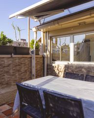 Attico  Carrer casanovas. Impresionante ático con terraza privada en el corazón de hospita