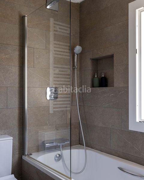 Foto 365aa213-ba09-4af5-a974-bd05c0b990ee. Casa amb calefacció aparcament piscina a Ametllers - Poble Sec Sitges