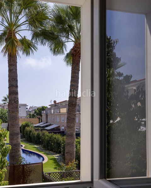 Foto 45c8a55f-b793-4e2f-89fc-9a578f5e8398. Casa amb calefacció aparcament piscina a Ametllers - Poble Sec Sitges