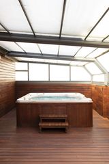 Haus  Passatge de xile. Moderna casa de 326 m con patio, terrazas, ascensor y jacuzzi, e