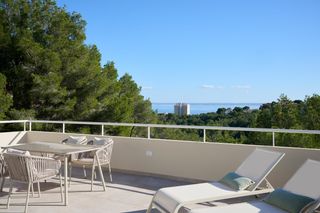 Etagenwohnung  Calle menorca, 18. Elegante propiedad con terraza privada y vistas espectaculares e