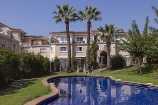 Maison  Carrer del rocar, 8. Casa adosada con licencia turística, jardín, terraza privada y p