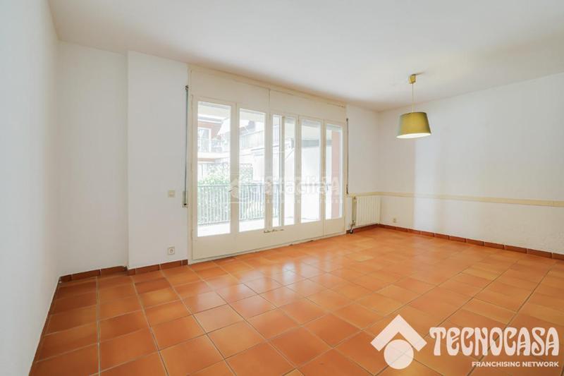 Foto 2fcd43dd-6f57-4787-85dc-58ae1f672d90. Pis amb aparcament piscina a Centre Vilassar de Mar