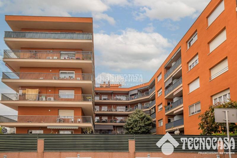 Foto 35d56efa-ef06-4834-826b-70fd9e0995dd. Pis amb aparcament piscina a Centre Vilassar de Mar