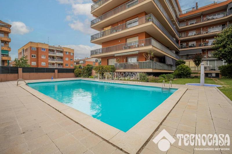 Foto c3c950c5-acbf-43d0-ba8f-5401debe75ec. Pis amb aparcament piscina a Centre Vilassar de Mar