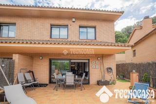 Towny house in Cabrils. Casa en venta en cabrils