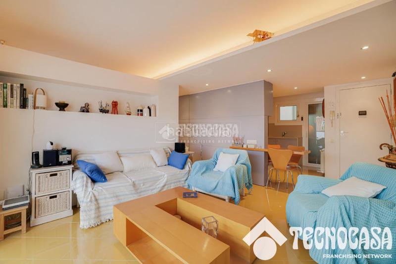 Foto a0815b3f-52e8-48e8-b1c9-4b25ea5cf906. Piso  en venta en Centre Vilassar de Mar