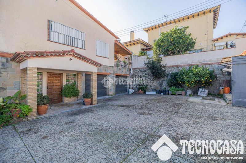 Foto e1a6936a-0fac-42cb-b8a2-f5252be03249. Casa amb piscina a Cabrils