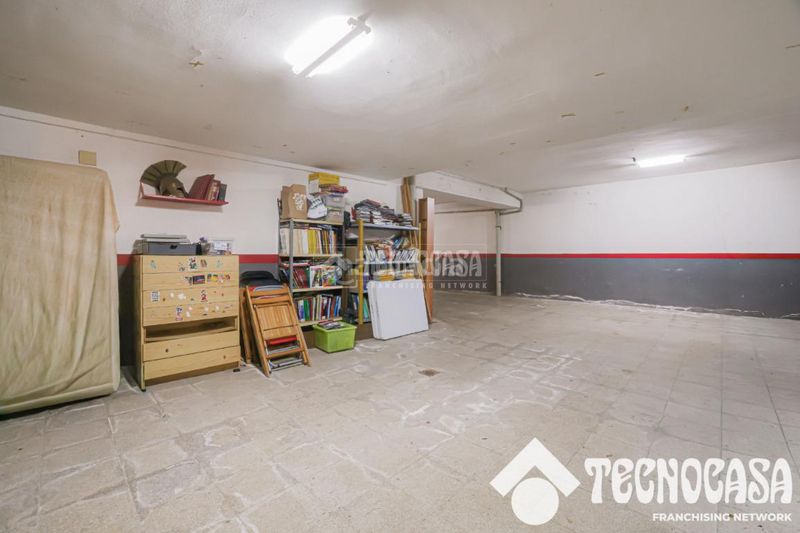 Foto 6a53eec8-60c7-4e4f-80ff-a072fb8d110d. Casa aparellada amb aparcament piscina a Vilassar de Dalt