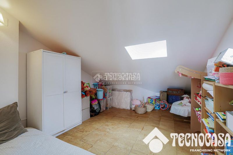 Foto 80c1bb9c-1d24-41c5-a12b-8aed2382b832. Casa aparellada amb aparcament piscina a Vilassar de Dalt