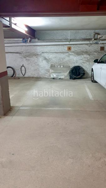 Foto b627f1ff-7aa9-4cad-b990-a2c6a92609ab. Aparcament cotxe a Canet de Mar