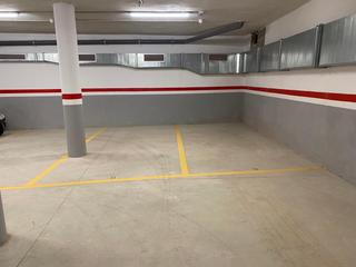 Aparcament cotxe  Carrer del ravalet. Parking canet de mar