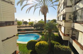 Appartement à Canet de Mar. Piso recién reformado primera línea de mar