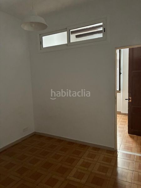 Foto 1399b0b8-fc08-49b1-8f59-d0ac460d062d. Casa adossada a Canet de Mar