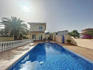 House in Cap Ras - Creus - Falconera