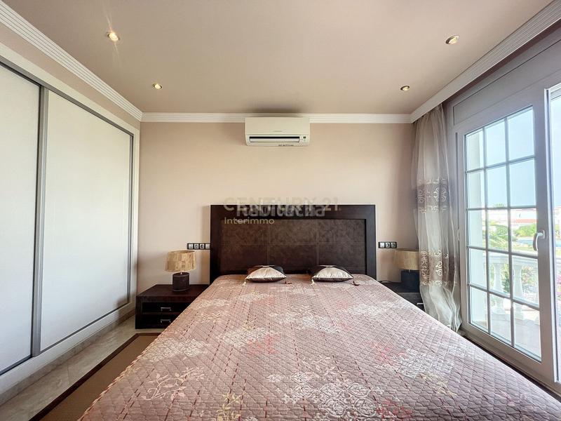 Foto 01b3b2e0-d7d7-4684-98ef-c943d683987d. Casa en Cap Ras - Creus - Falconera Empuriabrava