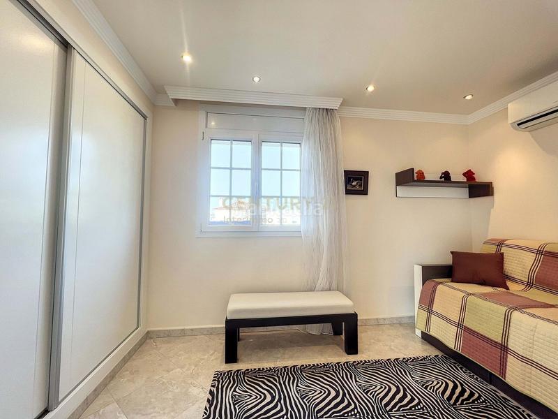 Foto 0b875da9-f1f2-4585-9c54-89243951188d. Casa en Cap Ras - Creus - Falconera Empuriabrava