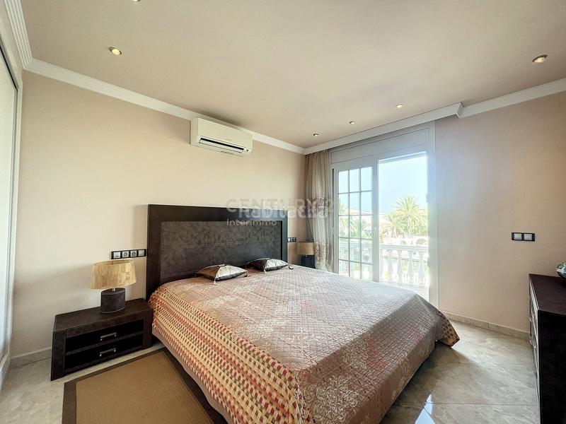 Foto 6608ae65-ac12-4bfc-843a-66d80c4c94b0. Casa en Cap Ras - Creus - Falconera Empuriabrava