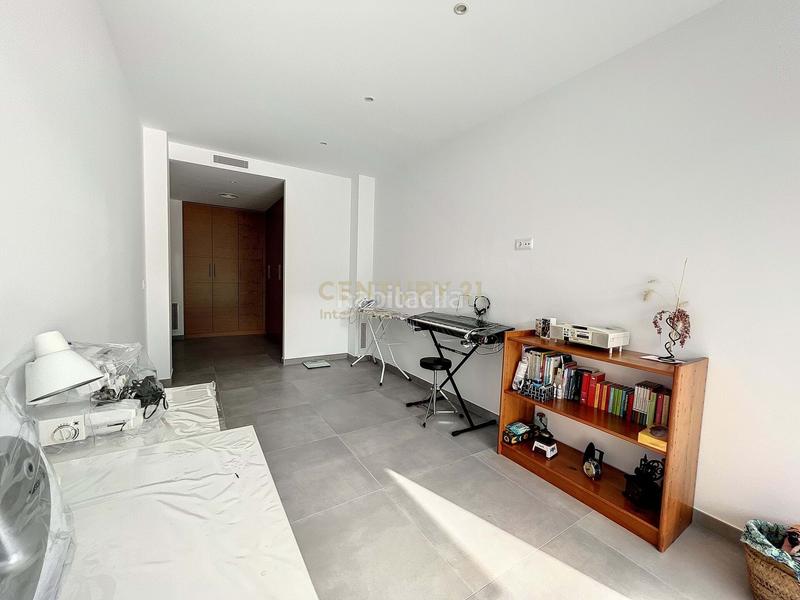 Foto 9463fd16-af78-402d-b6a1-a20e06cda013. Casa en Carmençó Empuriabrava