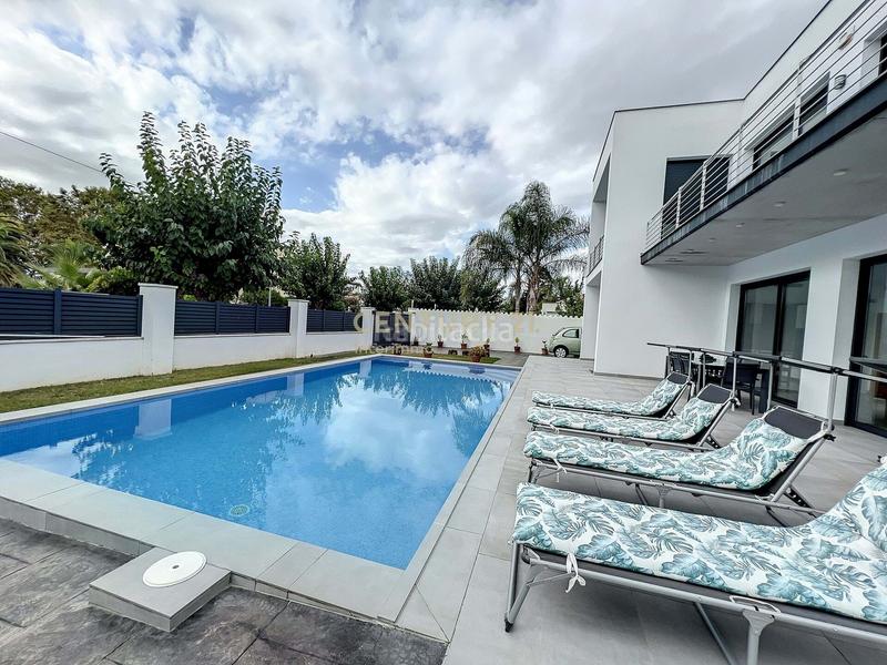 Foto c8a67d2b-31e0-408d-80c1-cf13ae8dfd4c. Casa en Carmençó Empuriabrava