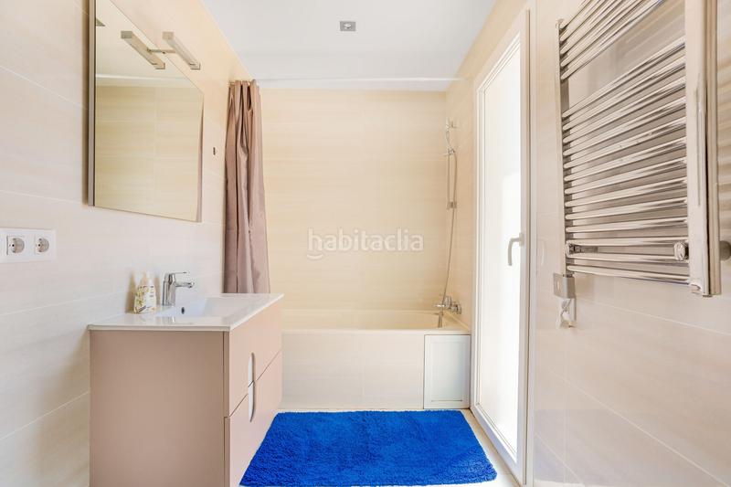 Foto f3e0132f-be4f-42a4-9f96-e2f65f7e1af6. Casa en Cap Ras - Creus - Falconera Empuriabrava